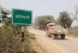 सारंगढ-बिलाईगढ:- बरमकेला-चन्द्रपुर एवं सरिया-चन्द्रपुर मुख्य पहुंच मार्ग पर पड़ने वाला ग्राम बोन्दा,कटंगपाली(अ) एवं मौहापाली के सड़क पर पत्थर ओवरलोडेड खुला ट्राली ट्रेक्टर में तेज गति के साथ असुरक्षित परिवहन करवाए जाने के दौरान सडक में जगह-जगह पत्थर गिरने एवं उड़ने वाला धूल से राहगीरो को होने वाला समस्या का निराकरण करवाने सम्बंधित पत्थर खदान संचालकों एवं क्रेशर उद्योग संचालको का जिला स्तर पर विशेष बैठक आयोजित करवा कर जनहित का दृष्टिकोण से उचित कदम उठाने निर्देशित करने नियमानुसार उचित कार्यवाही करने हिन्देश एजुकेशन हेल्थ एण्ड वेलफेयर फाउण्डेशन के अध्यक्ष सुनिल कुमार बर्मन ने मुख्यमंत्री को लिखा पत्र…